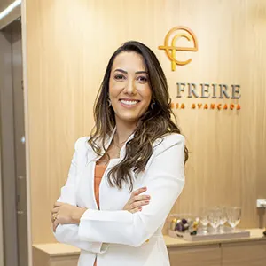 Dra. rika Freire, dermatologista em BH